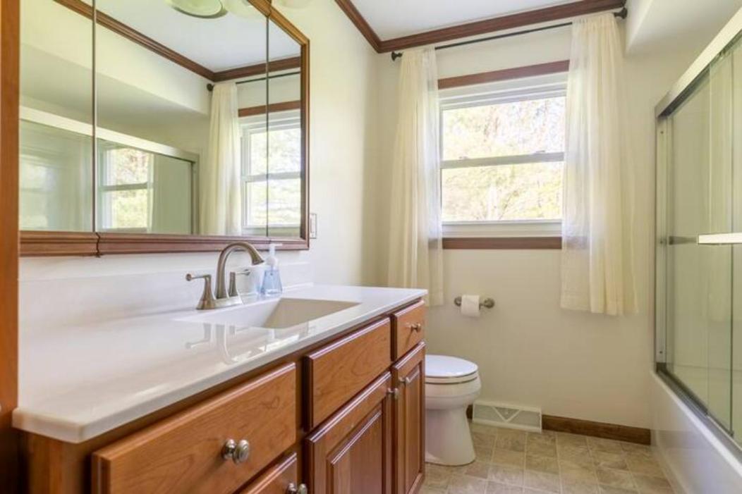 Holiday home Hocking Hills With Hot Tub Sleeps 8 Red Brick Ranch Logan